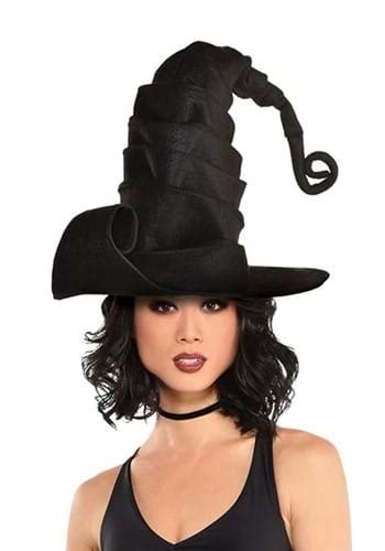 The Crinkled Witch Hat's Role in Feminism and Empowerment